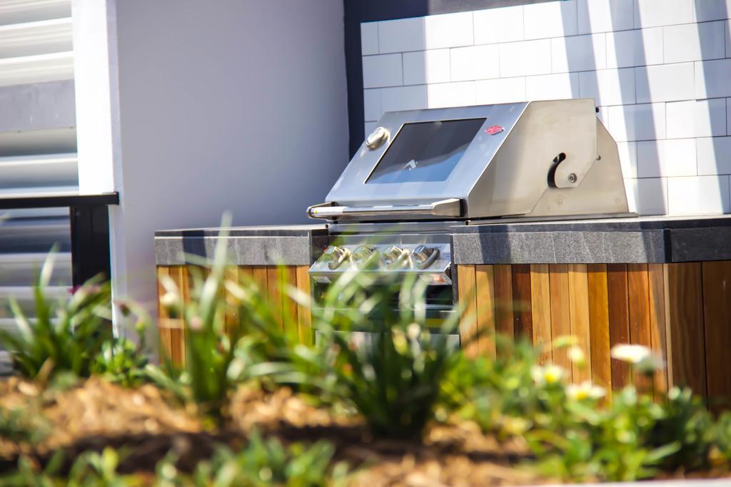 Synergy Broadbeach - Official Gold Coast Kültér fotó